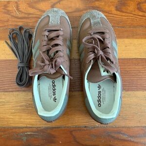 Adidas Classic Brown and Gray Shoes